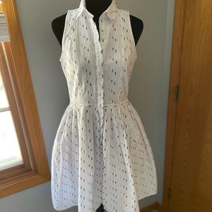 Ann Taylor Sleeveless White Dress. size 4